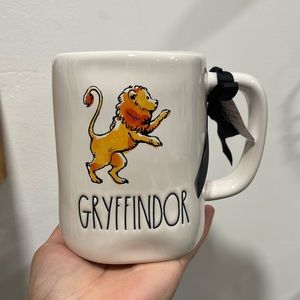 Harry Potter x RAE Dunn GRYFFINDOR mug